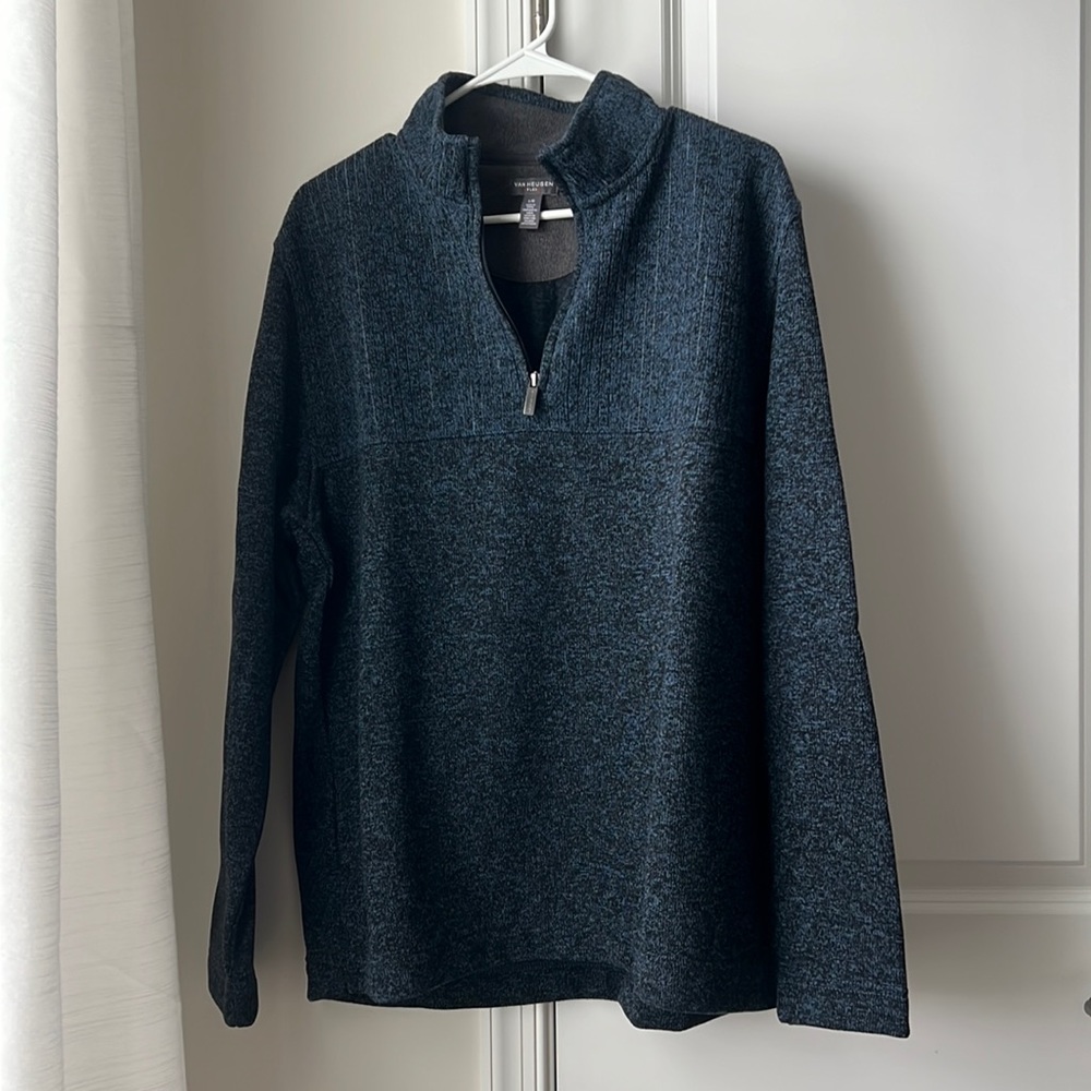 Men’s sweater